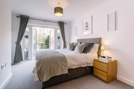 Schlafzimmer 5772286 1280 Bild von StuBaileyPhoto Pixabay